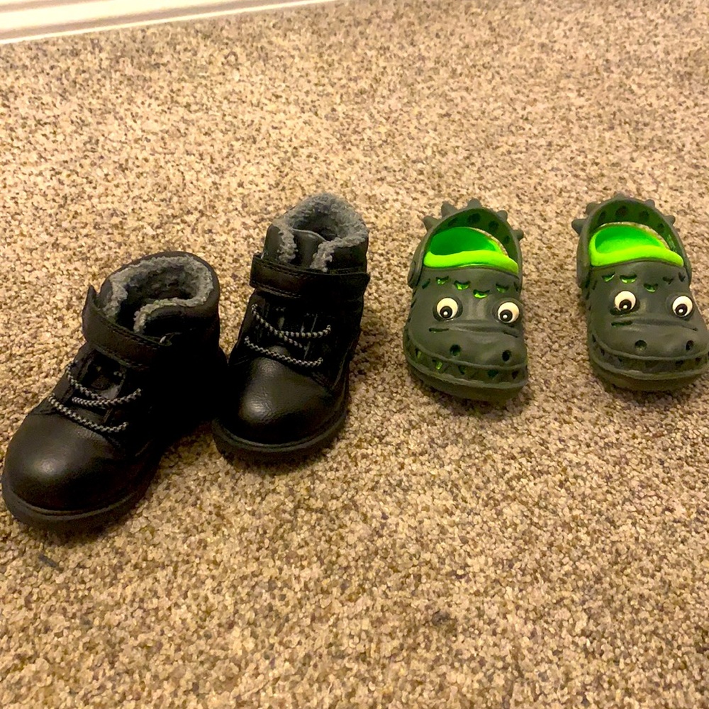 Shoe bundle. Warm boots and crocodile shoes